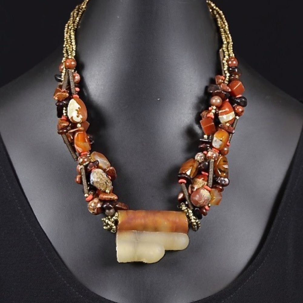 Designer Necklace - Picture 2 of 2